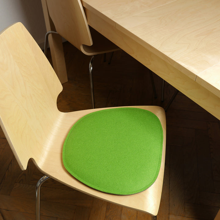 Filz Sitzkissen aus hochwertigem Designfilz (100 % Wolle), trapez, ca. 35x38/20cm