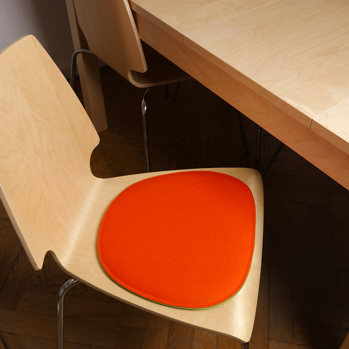 Filz Sitzkissen aus hochwertigem Designfilz (100 % Wolle), trapez, ca. 35x38/20cm